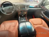 Lexus LX570 2011